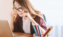6 Trik Jitu Atasi Rasa Stres di Tempat Kerja - JPNN.com