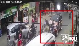 Mobil Loreng FBI Tabrak Sejumlah Pengendara di Medan, 1 Tewas - JPNN.com