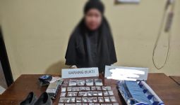 Polisi Tangkap Mbak YDT di Kendari, Banyak Barang Buktinya - JPNN.com
