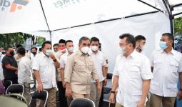 Hadiri Kegiatan Vaksinasi di Garut, Muzani: Kesehatan Rakyat Harus Diutamakan - JPNN.com