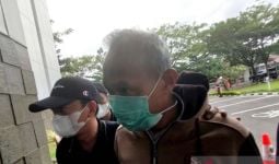 Buronan Kasus Korupsi yang Rugikan Negara Rp 6 Miliar Ditangkap di Pondok Pesantren - JPNN.com