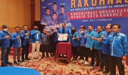 Kongres Penyatuan, DPP-DPD KNPI se-Indonesia Tanda Tangani Kesepakatan Bersama - JPNN.com