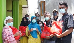 Sahabat Ganjar Bagi-bagi Sembako di 3 Kota Ini Secara Serentak - JPNN.com