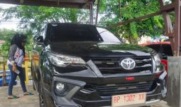 Inilah Penyebab Mobil Dinas Wawako Tanjungpinang Ditahan Polisi, Tak Disangka - JPNN.com
