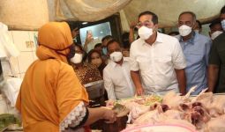 Armuji Kesulitan Menemukan Minyak Goreng Sesuai HET di Surabaya - JPNN.com