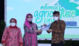 Luncurkan Buku Candradimuka Pendidikan Vokasi Pertanian, Kementan Ingin Ciptakan Petani Profesional - JPNN.com