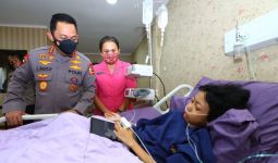 Operasi Tumor Tulang Berjalan Lancar, Sinta Aulia Berterima Kasih kepada Kapolri Jenderal Listyo - JPNN.com