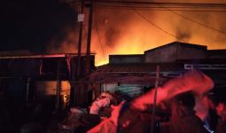 102 Kios di Pasar Gembong Balaraja Terbakar, Ini Penyebabnya - JPNN.com