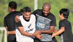 Borneo FC Kalah, Rifal Lastori Meminta Maaf kepada Suporter - JPNN.com