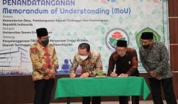Kemendes PDTT Teken MoU dengan Unsuri Surabaya untuk Perkuat Pertides - JPNN.com