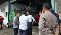 Polisi Bongkar Penyalahgunaan Minyak Goreng Curah di Makassar - JPNN.com