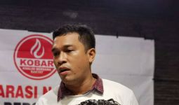 Sahat KOBAR Minta Hidayat Nur Wahid Dengar Aspirasi Rakyat Tentang Masa Jabatan Presiden - JPNN.com