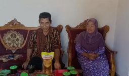 Janda dan Duda di Ponorogo Menikah dengan Maskawin Barang Langka, Gemetaran - JPNN.com