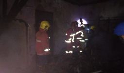 Kebakaran Rumah di Tangerang, Damkar Bogor Sampai Turun Tangan - JPNN.com