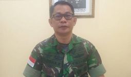 Seusai Bantai Pekerja Jaringan, KKB Serang Prajurit TNI, Pratu Herianto Terkapar - JPNN.com