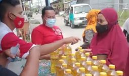 Viral, PSI Jual Minyak Goreng Murah di Bekasi, Dapat dari Mana? - JPNN.com