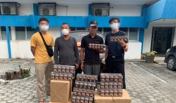 Bea Cukai Sita Ratusan Ribu Batang Rokok Ilegal di Tiga Daerah Ini - JPNN.com