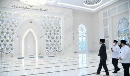 Bangun Masjid At-Thohir, Erick Tohir Kenang Sosok Almarhum Ayahnya - JPNN.com