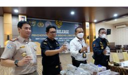 Bea Cukai dan Polisi Gagalkan Penyelundupan Ratusan Ribu Benur Bernilai Fantastis - JPNN.com