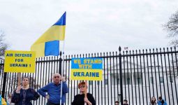 Amerika Serikat Ada di Balik Pengembangan Senjata Biologis di Ukraina? - JPNN.com