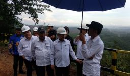 Presiden Jokowi Berkemah di IKN Nusantara, Ritual Adat, Kaltim pakai Dupa, Kembang, Telur - JPNN.com