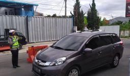 Kendaraan dari Luar Bandung Terjaring Ganjil Genap - JPNN.com