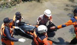 Banjir Melanda Kabupaten Bandung, 1 Lansia Tewas di Kawasan Proyek Kereta Cepat - JPNN.com