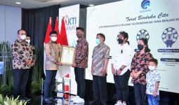 Menkominfo Beri Penghargaan Bagi Pejuang Telekomunikasi yang Tewas di Papua - JPNN.com