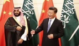 Barat Tingkatkan Tekanan, Saudi Pertimbangkan Buang Dolar dan Rangkul Yuan - JPNN.com