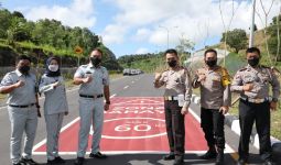 Tingkatkan Keselamatan Berlalu Lintas Jasa Raharja Pasang Rambu di Mandalika - JPNN.com