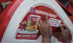 Bantu Tingkatkan Perekonomian, Nippon Paint Warnai Puluhan Becak Kayuh di Pasar Gede - JPNN.com