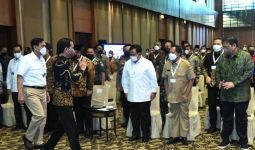 Di Depan Luhut hingga Prabowo, Jokowi: Kita Ngerti Enggak Hal-hal Seperti Ini, Jangan Diteruskan - JPNN.com