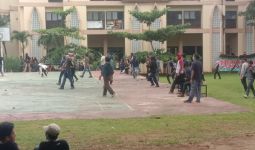 Bentrok Mahasiswa Teknik vs Hukum, Dekan UIN Alauddin Makassar Berdarah-darah - JPNN.com