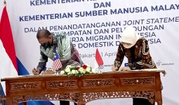 Indonesia-Malaysia Teken MoU, Gaji Pekerja Migran Indonesia Kini Minimal Rp 5,2 Juta - JPNN.com