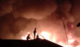 Kejadian di Banyuasin, Puluhan Rumah dan Sarang Walet Hangus Terbakar - JPNN.com