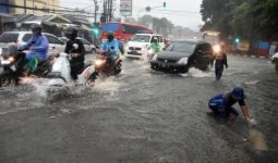 Peringatan Dini BMKG, Ada Hujan Lebat hingga Angin Kencang, Wilayah Ini Wajib Waspada - JPNN.com