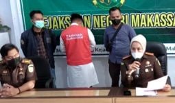 Buron Setahun, Politikus Golkar Risman Pasigai Ditangkap di Warung Kopi - JPNN.com