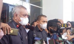 Divonis 3 Tahun Penjara, Begini Ekspresi Munarman - JPNN.com