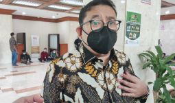 Jokowi Tak Bicara Soal Gas Air Mata di Tragedi Kanjuruhan, Fadli Zon Bereaksi - JPNN.com
