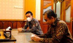 Bawa Pesan Khusus dari Prabowo, Sekjen Gerindra Temui Gibran - JPNN.com