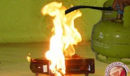 Tabung Gas Elpiji Meledak, Warteg di Tambora Terbakar, 5 Orang Luka Bakar - JPNN.com