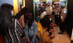 10 Wanita Merusak Citra Kota Wali, Disuruh Pipis, Disuntik, Amati Fotonya, duh - JPNN.com