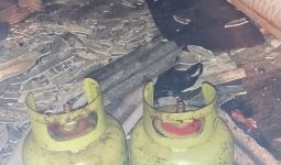 Tabung Gas Meledak, Warteg di Jakbar Terbakar, 3 Orang Terluka - JPNN.com