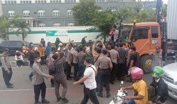 Ribuan Personel Polri-TNI Kawal Demo 11 April di Makassar - JPNN.com