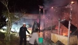 Mencekam, Rumah Warga Dibakar OTK, Kapolda Langsung Turun - JPNN.com