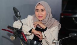 Tulisan Tangan Putra Siregar Bikin Air Mata Sang Istri Meleleh, Simak Kalimatnya - JPNN.com