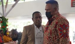 Gegara Ini, Dominggus Tak Bisa Hadiri Pelantikan Pj Gubernur Papua Barat Paulus Waterpauw - JPNN.com