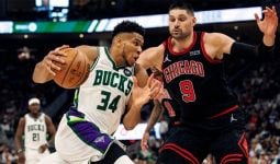 Hasil Playoff NBA: Boston Celtics Menang Tipis, Antetokounmpo Antar Milwaukee Bucks Berjaya - JPNN.com