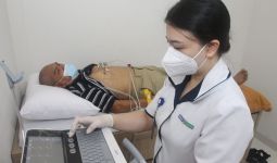 Ratusan Warga Mampang Antusias Deteksi Dini Kesehatan Jantung Gratis - JPNN.com