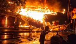 Kebakaran Pasar Gembrong: 400 Bangunan Ludes Terbakar, Kerugian Sebegini - JPNN.com